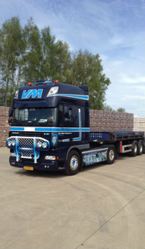 Volmer Transport - trucks (ADR uitgevoerd), tautliners (trailers), containerchassis, vervoer van gevaarlijke stoffen. 